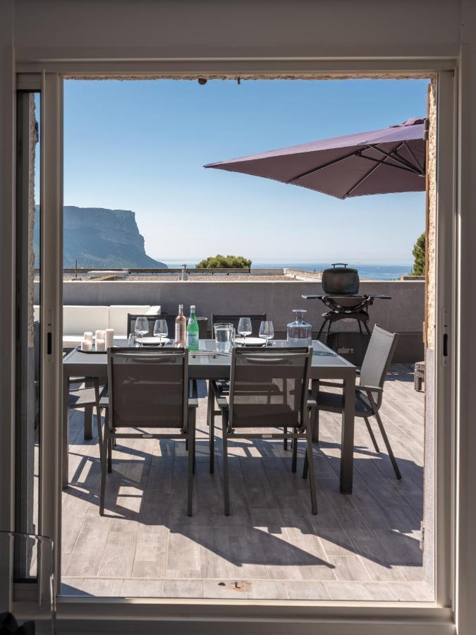 Le Vallat Vue Terrasse Privative Jacuzzi Barbecue Calanques Apartment *